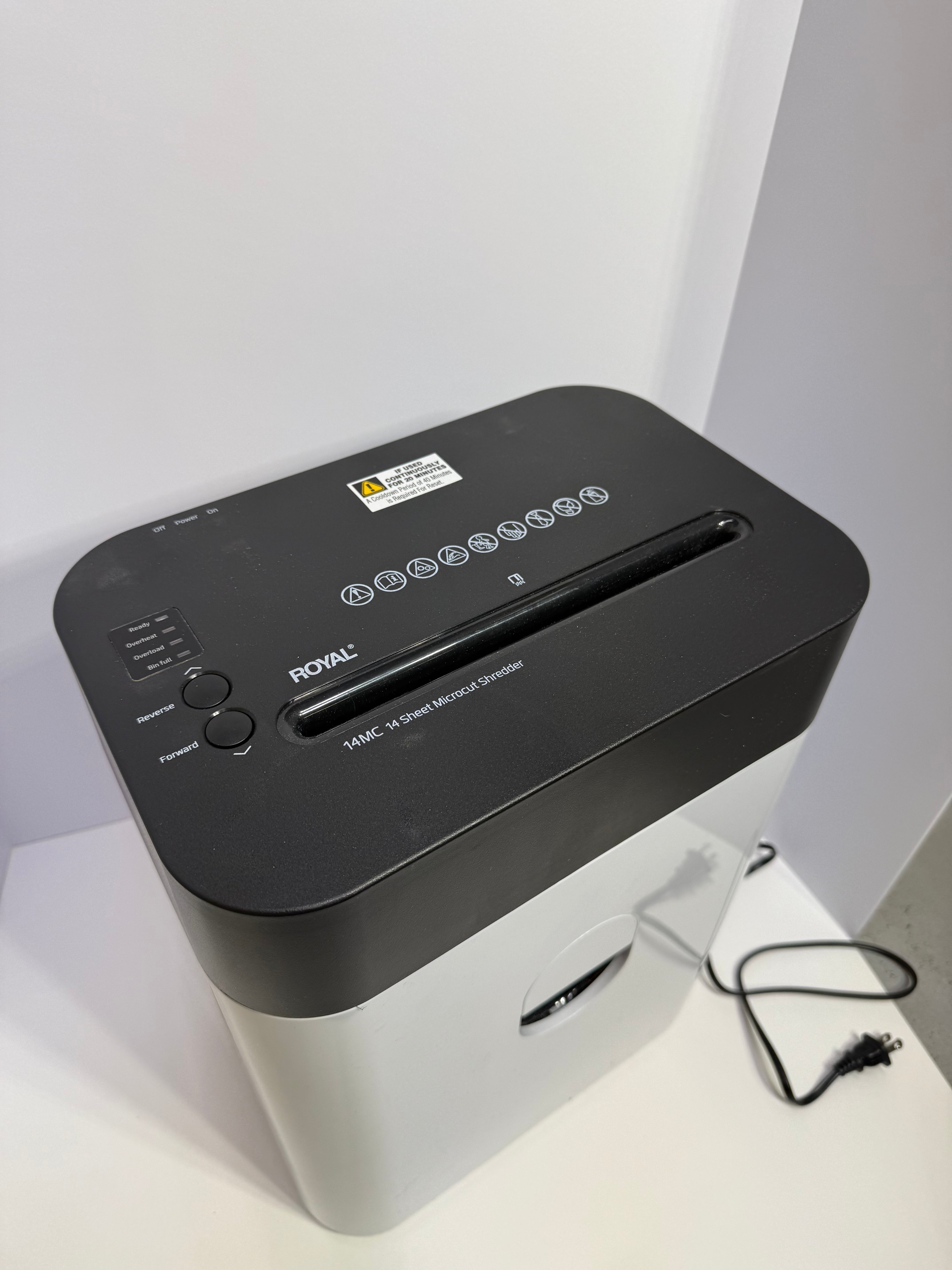 Royal 14-Sheet Micro Cut Paper Shredder